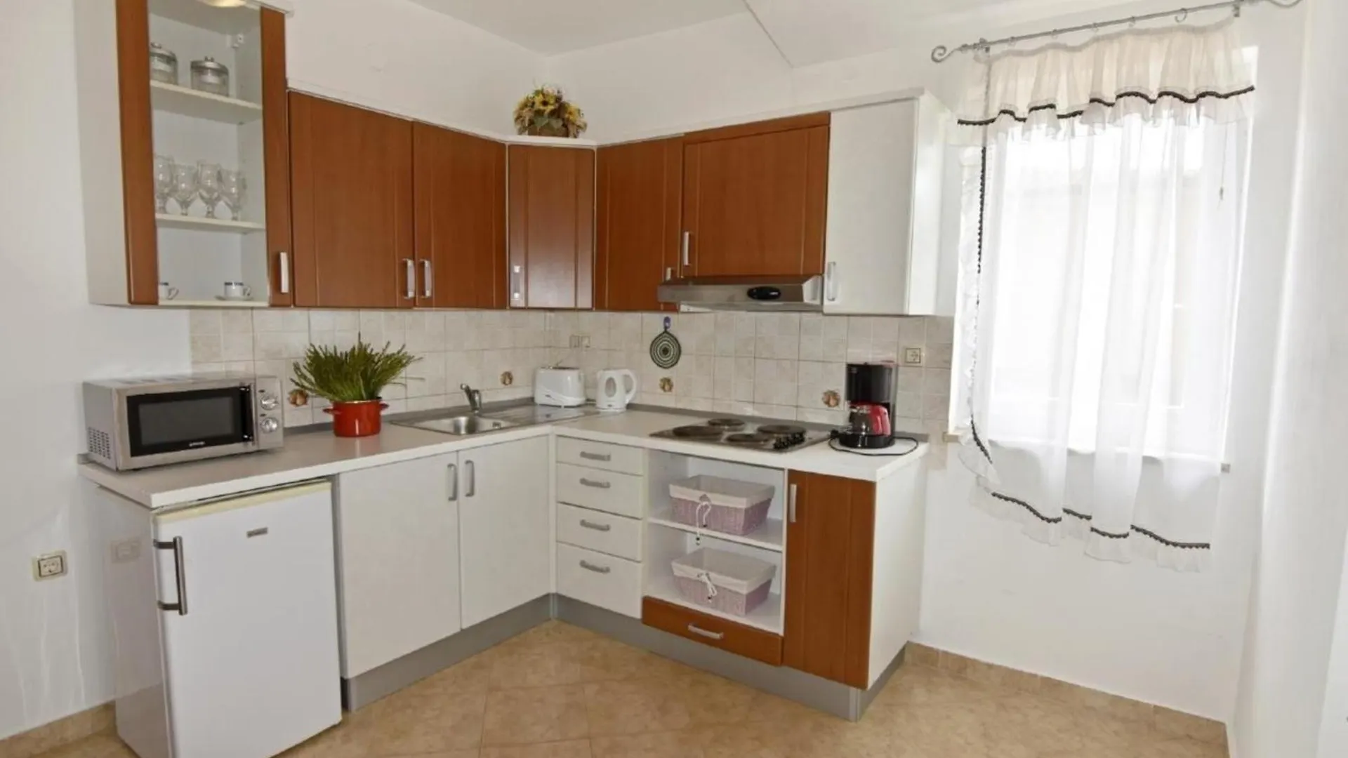 Klimatisierte Wohnung In Tar Mit Gemeinschaftlichem Pool, Grill Und Garten Porec