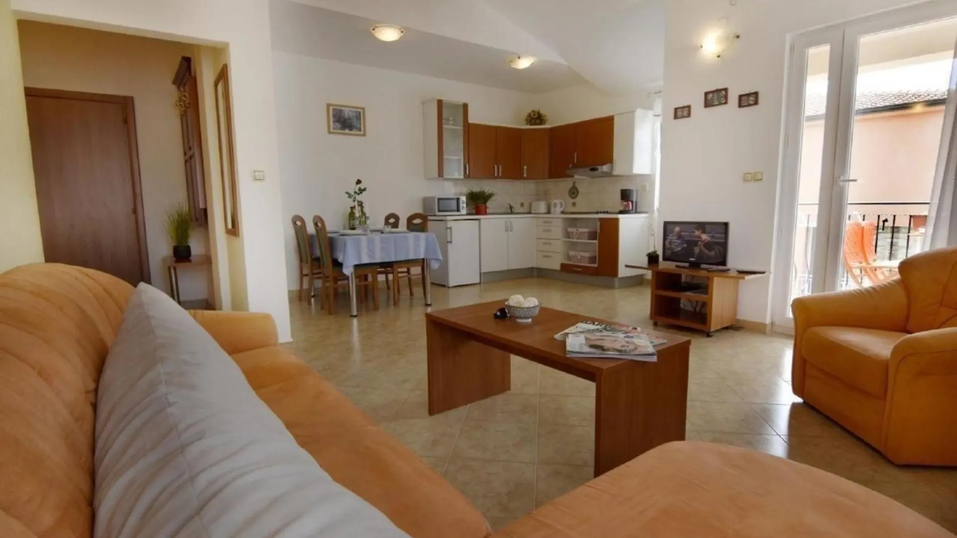 Apartment Klimatisierte Wohnung In Tar Mit Gemeinschaftlichem Pool, Grill Und Garten Porec