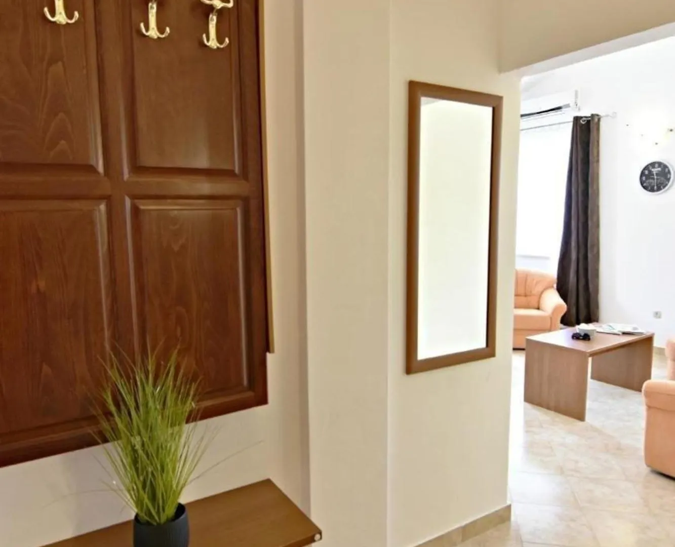 Apartment Klimatisierte Wohnung In Tar Mit Gemeinschaftlichem Pool, Grill Und Garten Porec