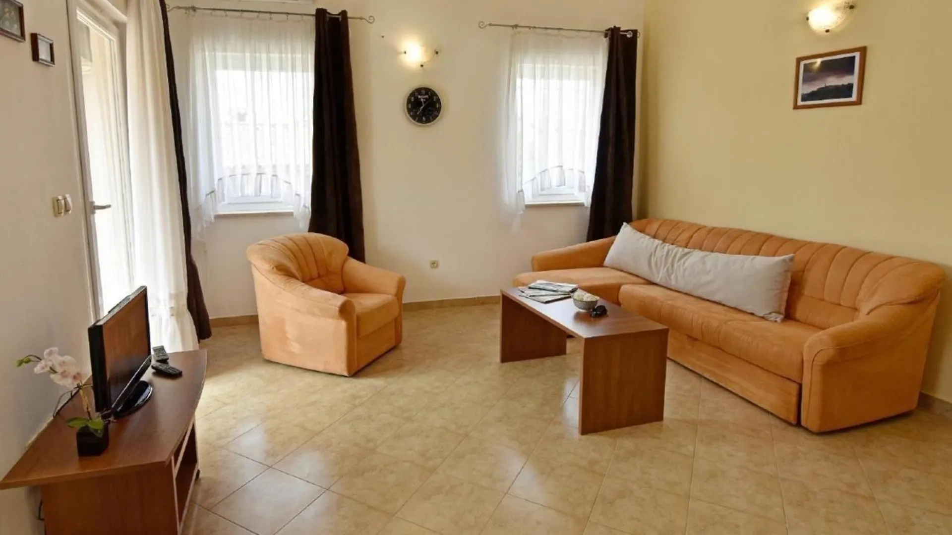 Klimatisierte Wohnung In Tar Mit Gemeinschaftlichem Pool, Grill Und Garten Porec Apartment