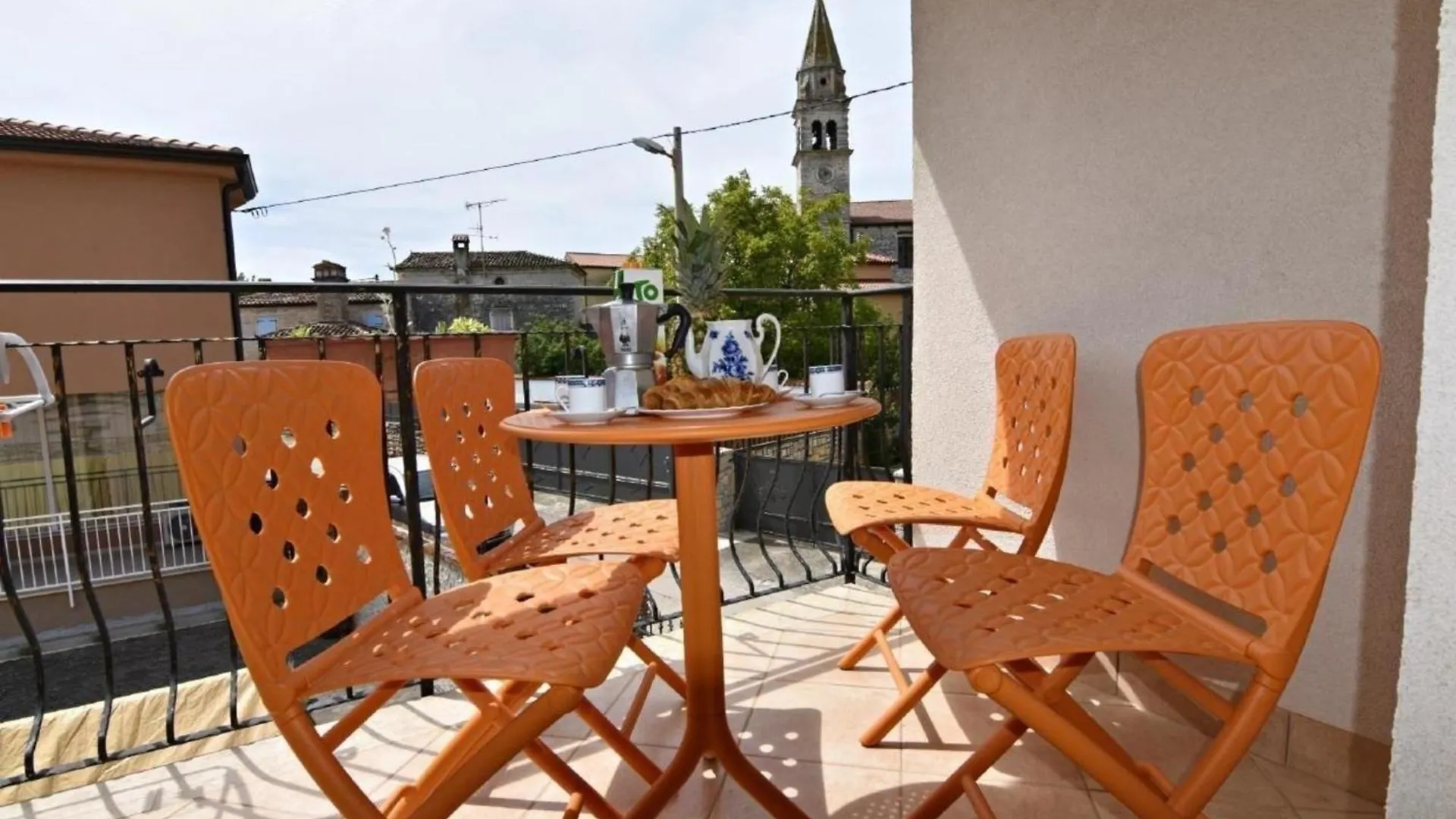 Klimatisierte Wohnung In Tar Mit Gemeinschaftlichem Pool, Grill Und Garten Porec Croatia